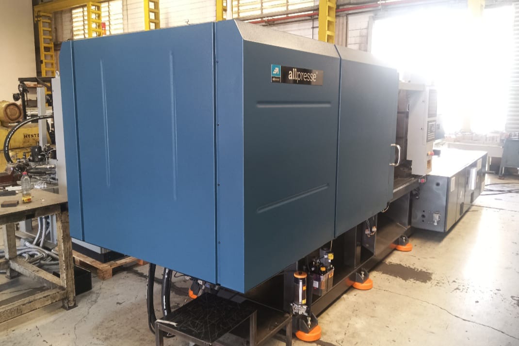 Injetora Diplomat Allpresse 380 ton